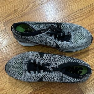 Nike Flyknit Racer White/Black